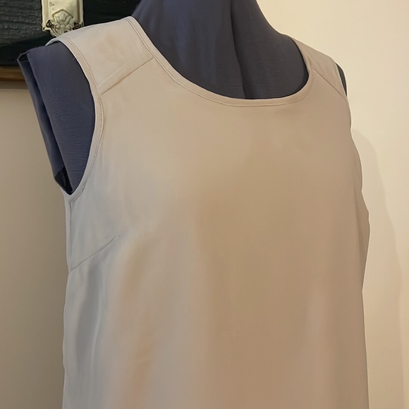 G by Giuliana Rancic Beige Neutral Sleeveless Layered Sheer Asymmetrical Top - Picture 3 of 16